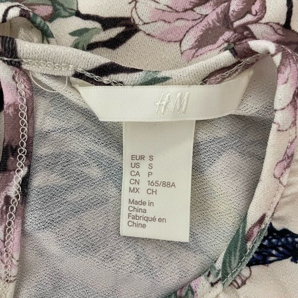 H&M NEW Women's Small Blouse Butterflies Birds Stretchy Long Sleeves - Picture 5 of 6